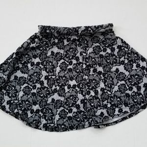 Micro Flower Pattern Black and Gray Skirt